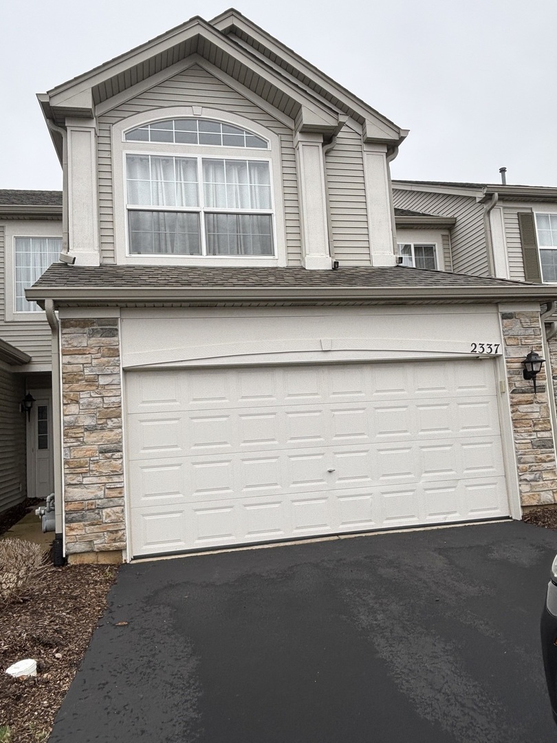 2337 Summerlin Drive, Aurora, IL 60503