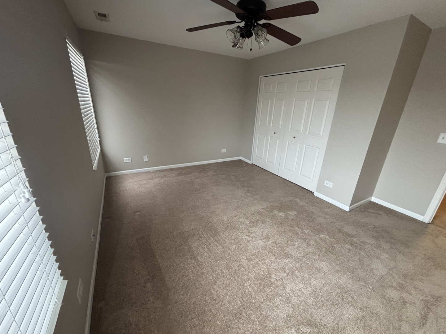 2337 Summerlin Drive, Aurora, IL 60503