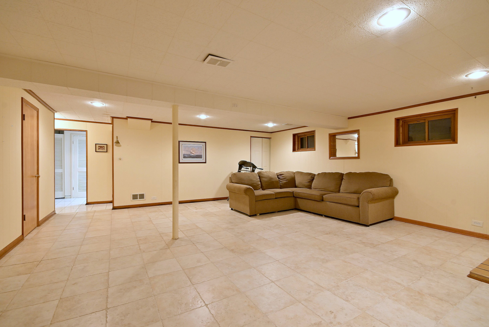 5425 Howard Avenue, Western Springs, IL 60558