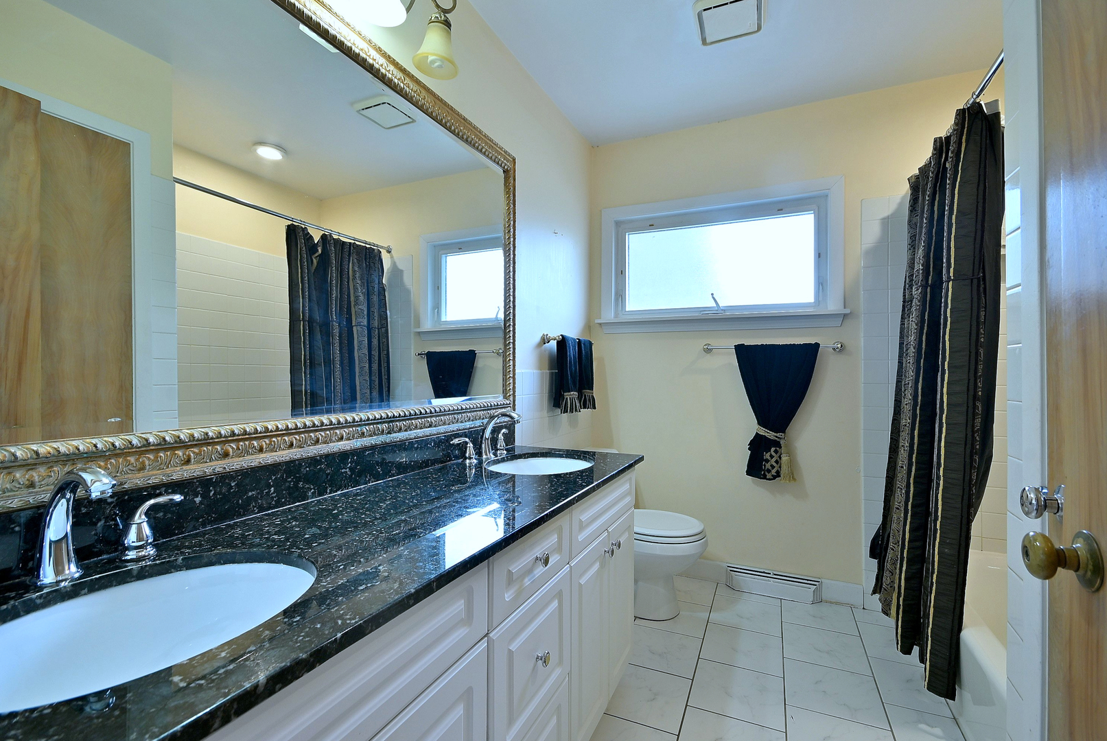 5425 Howard Avenue, Western Springs, IL 60558