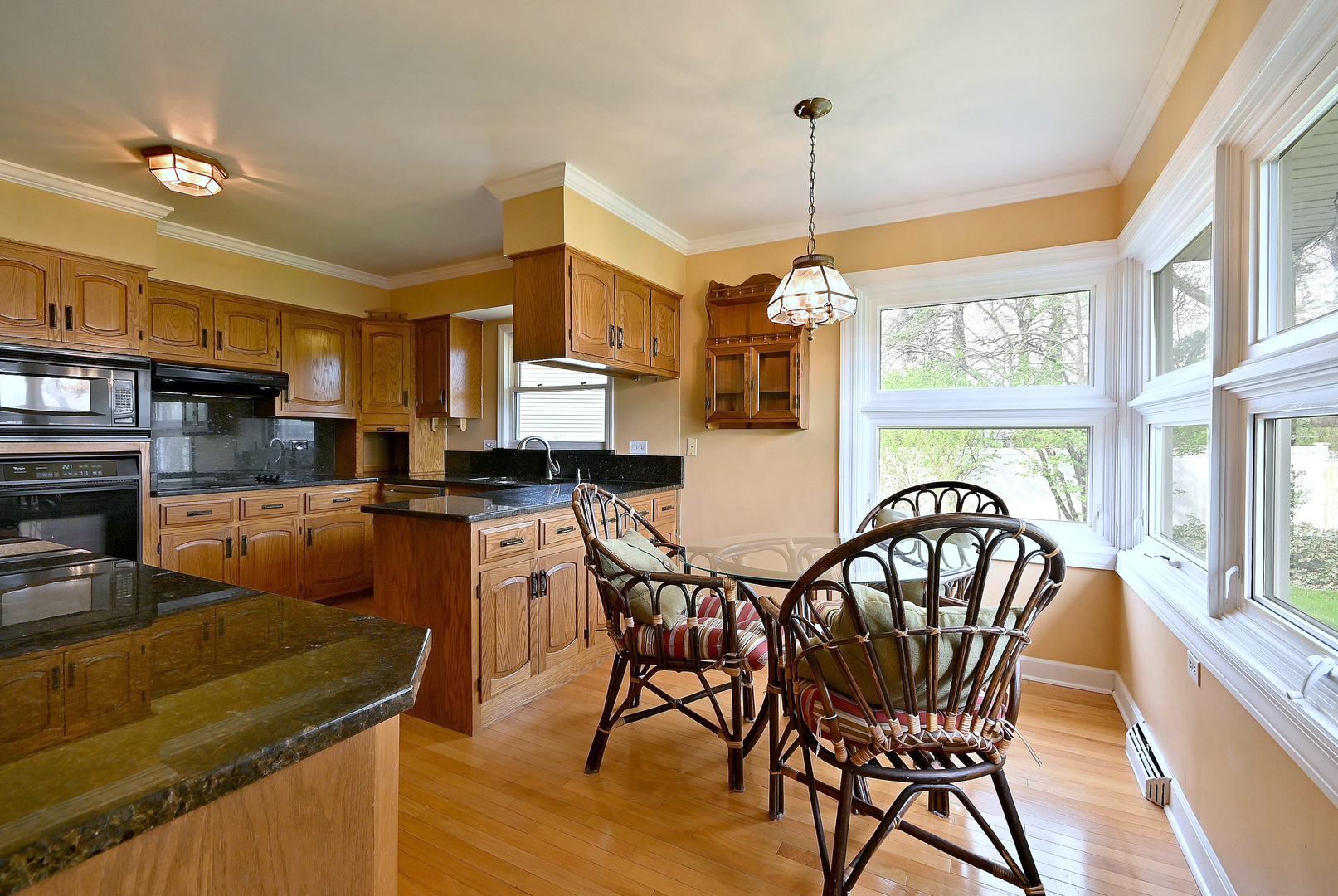 5425 Howard Avenue, Western Springs, IL 60558