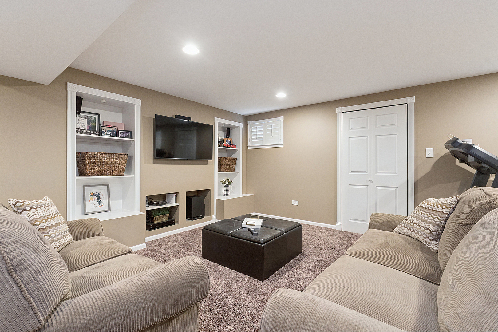 11853 Sterling Drive, Orland Park, IL 60467