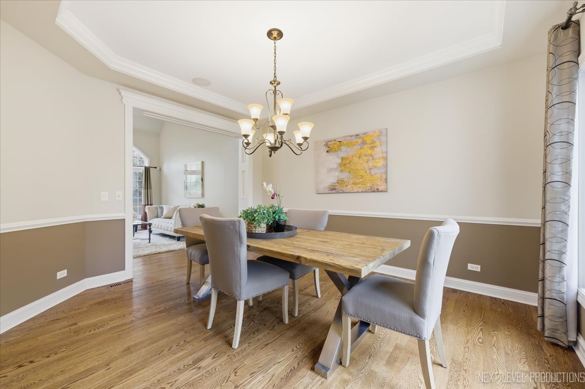 2595 Ginger Woods Drive, Aurora, IL 60502