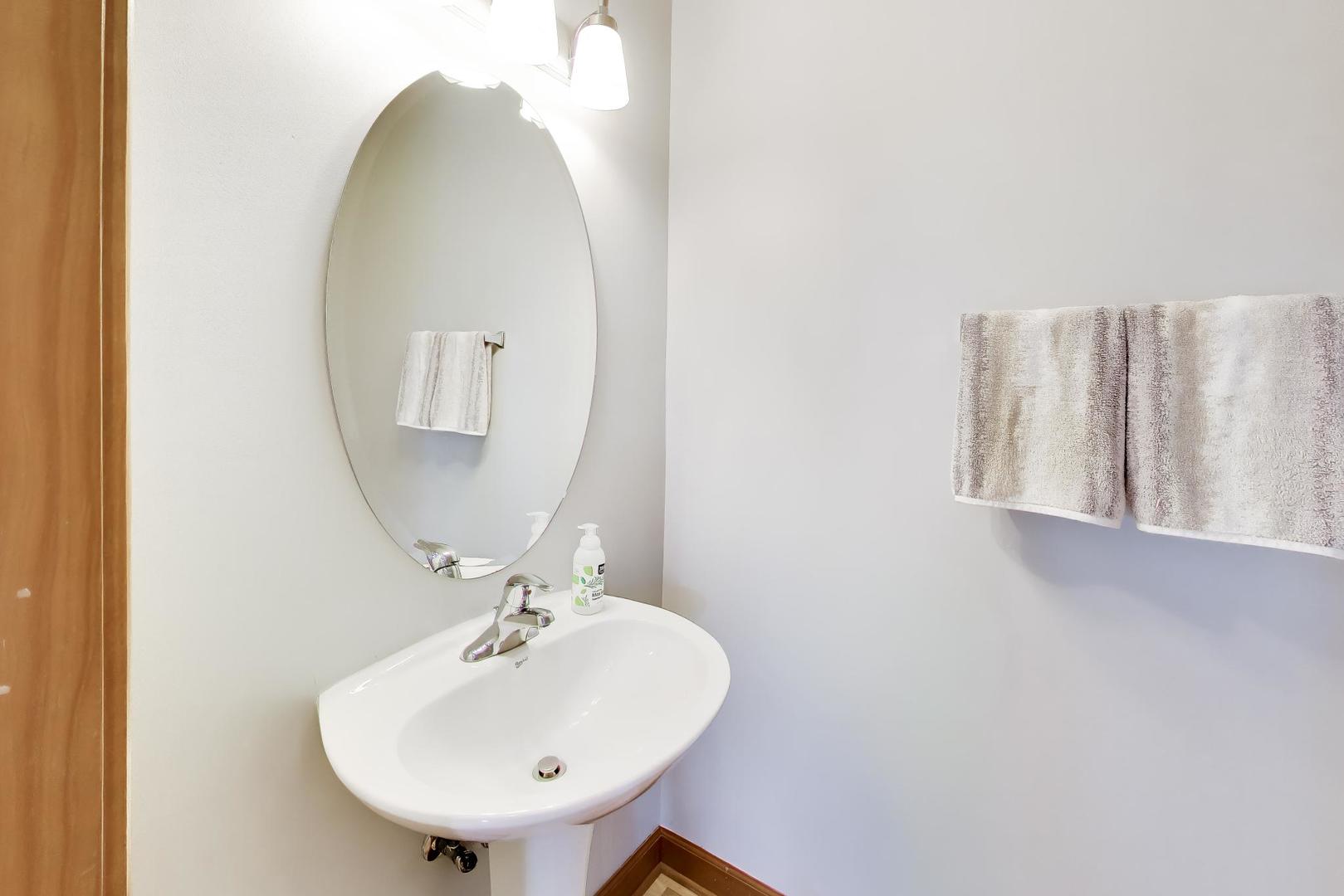 1139 Orangery Court, Carol Stream, IL 60188