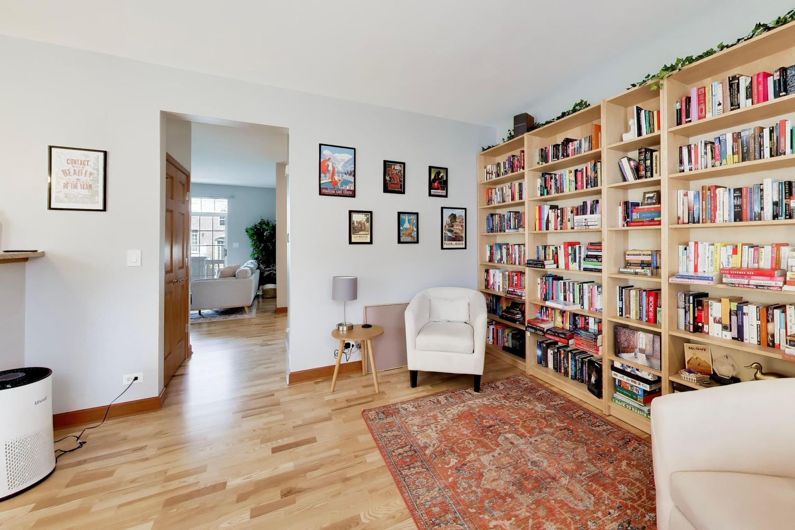 1139 Orangery Court, Carol Stream, IL 60188