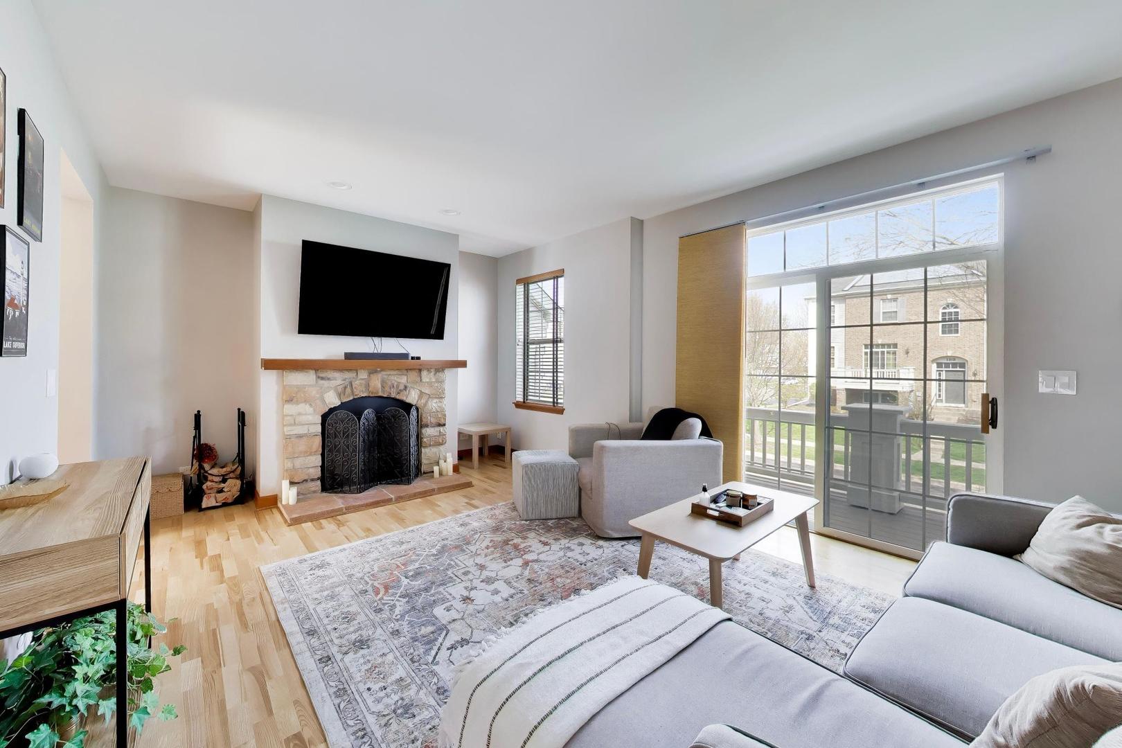 1139 Orangery Court, Carol Stream, IL 60188