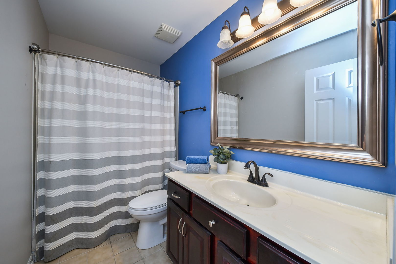 0N436 Taylor Drive, Geneva, IL 60134