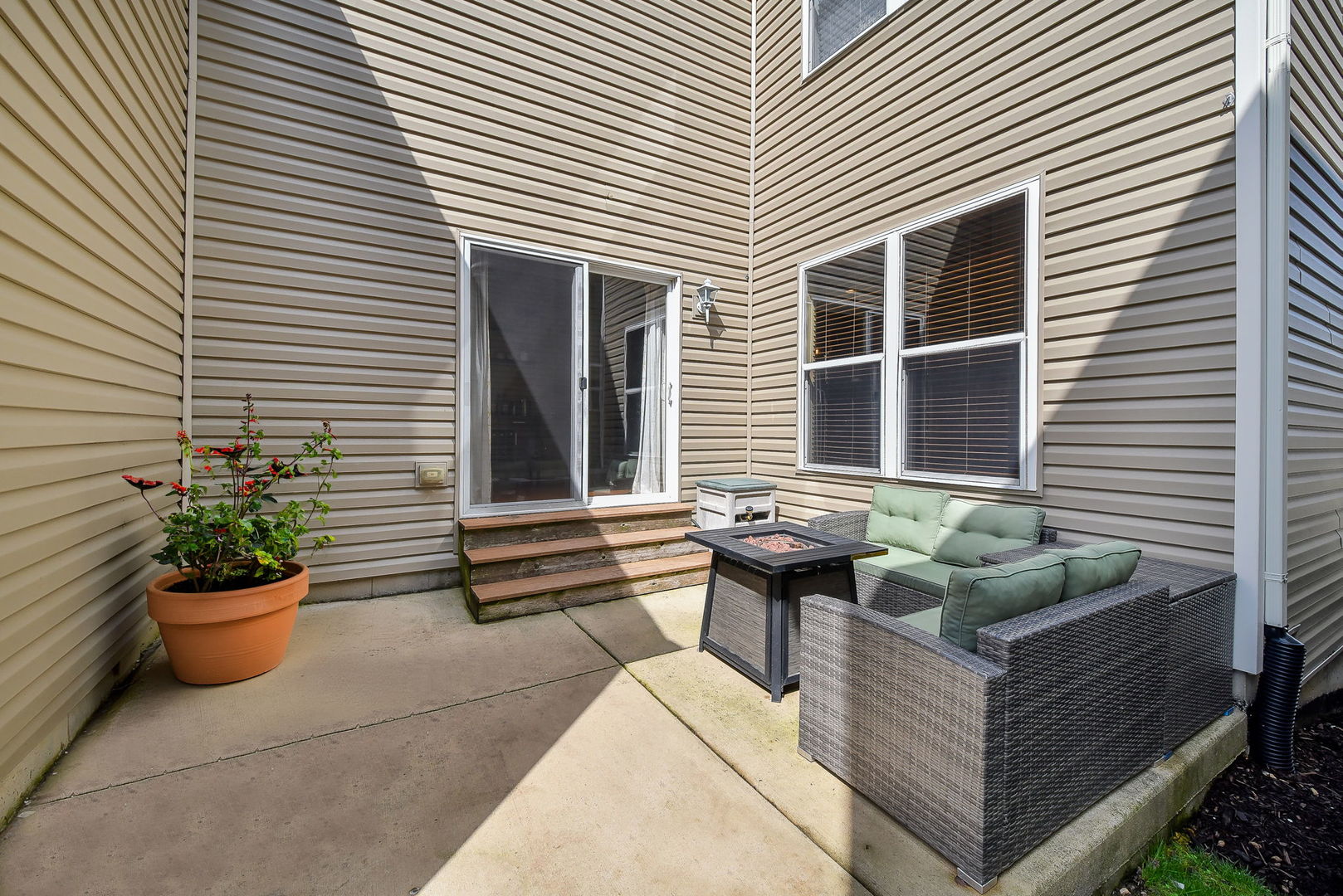 0N436 Taylor Drive, Geneva, IL 60134