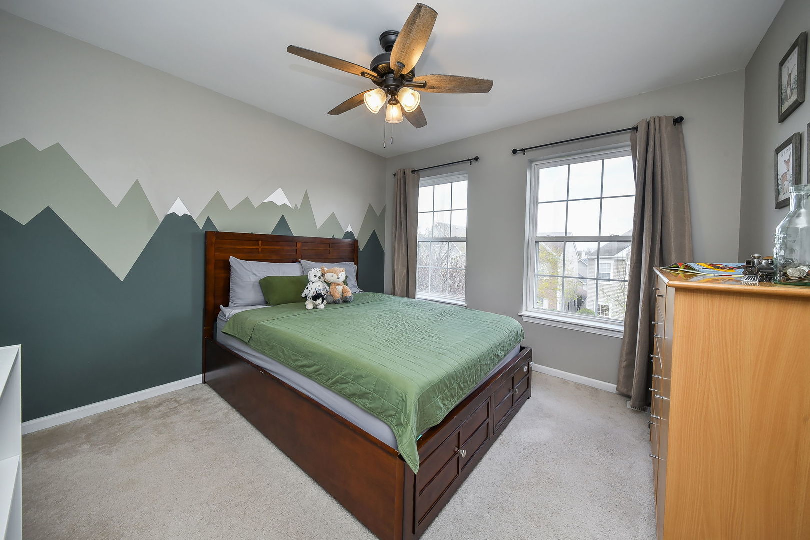 0N436 Taylor Drive, Geneva, IL 60134