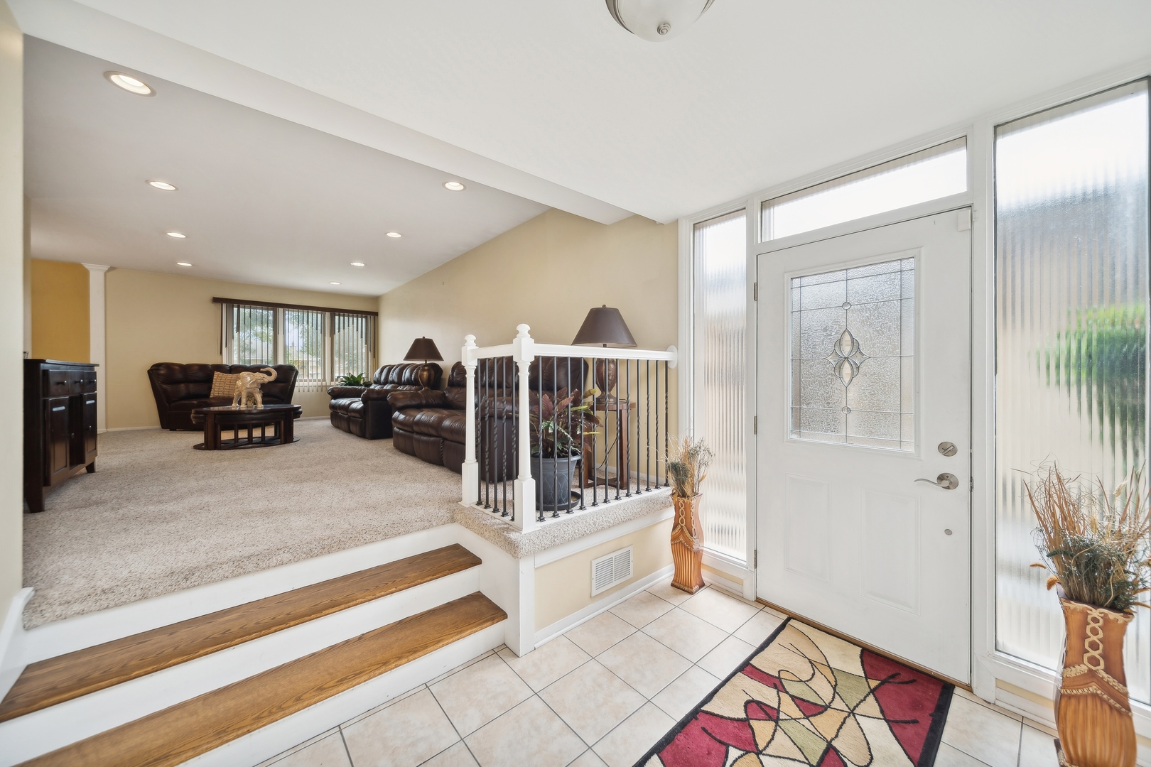 8918 S Francisco Avenue, Evergreen Park, IL 60805