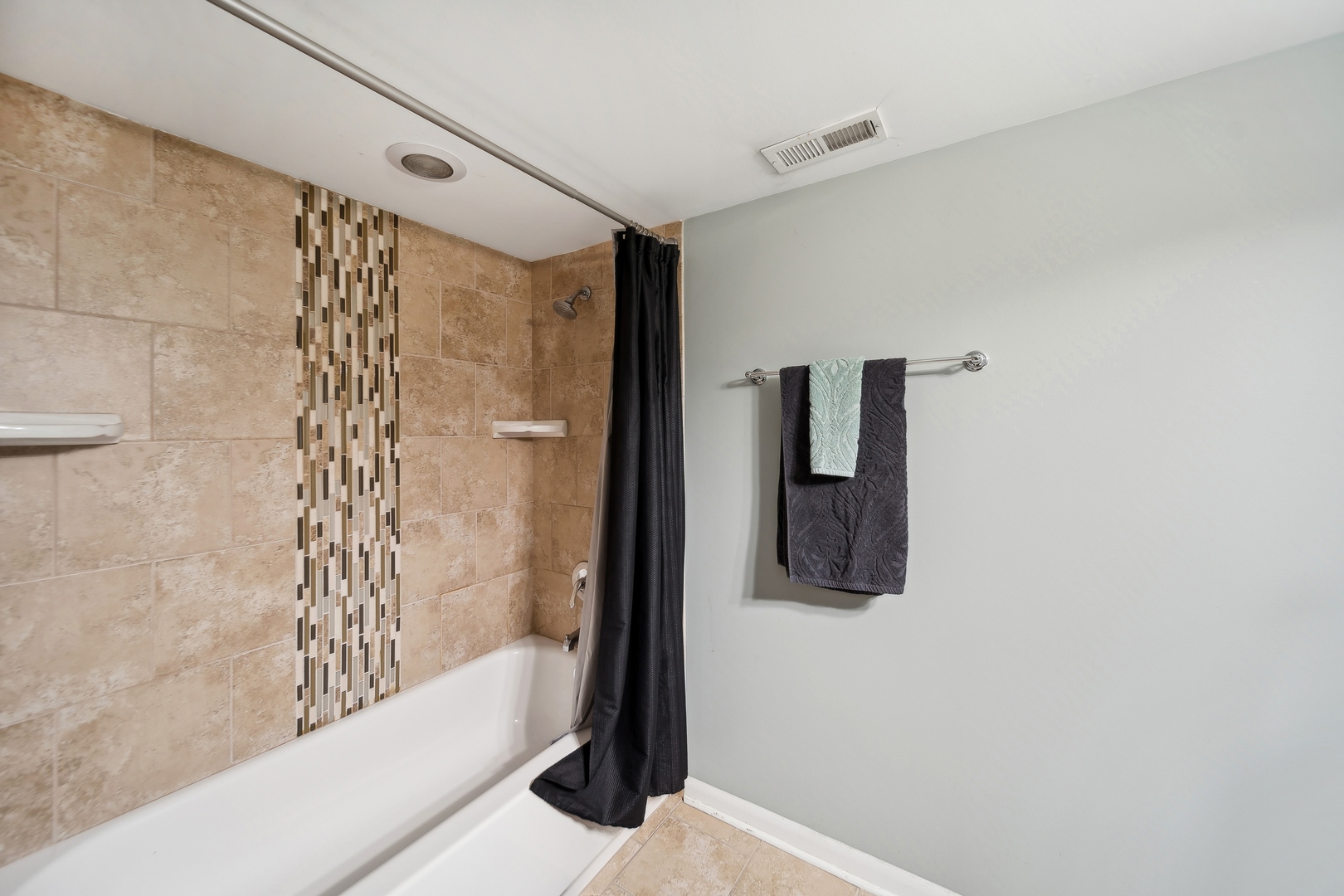 8918 S Francisco Avenue, Evergreen Park, IL 60805