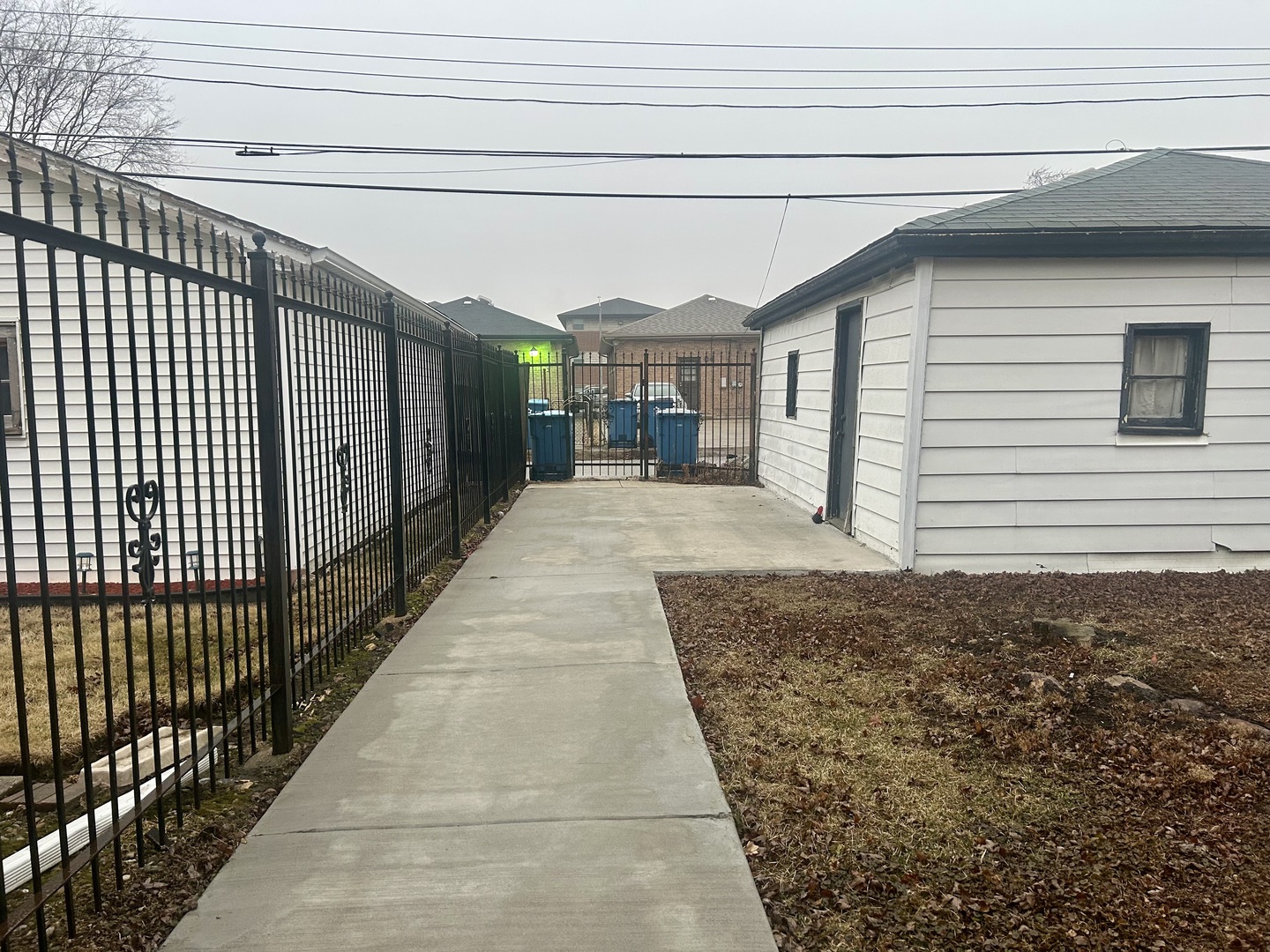 12334 S Loomis Street, Calumet Park, IL 60827