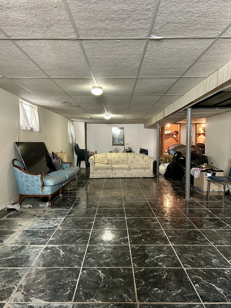 12334 S Loomis Street, Calumet Park, IL 60827