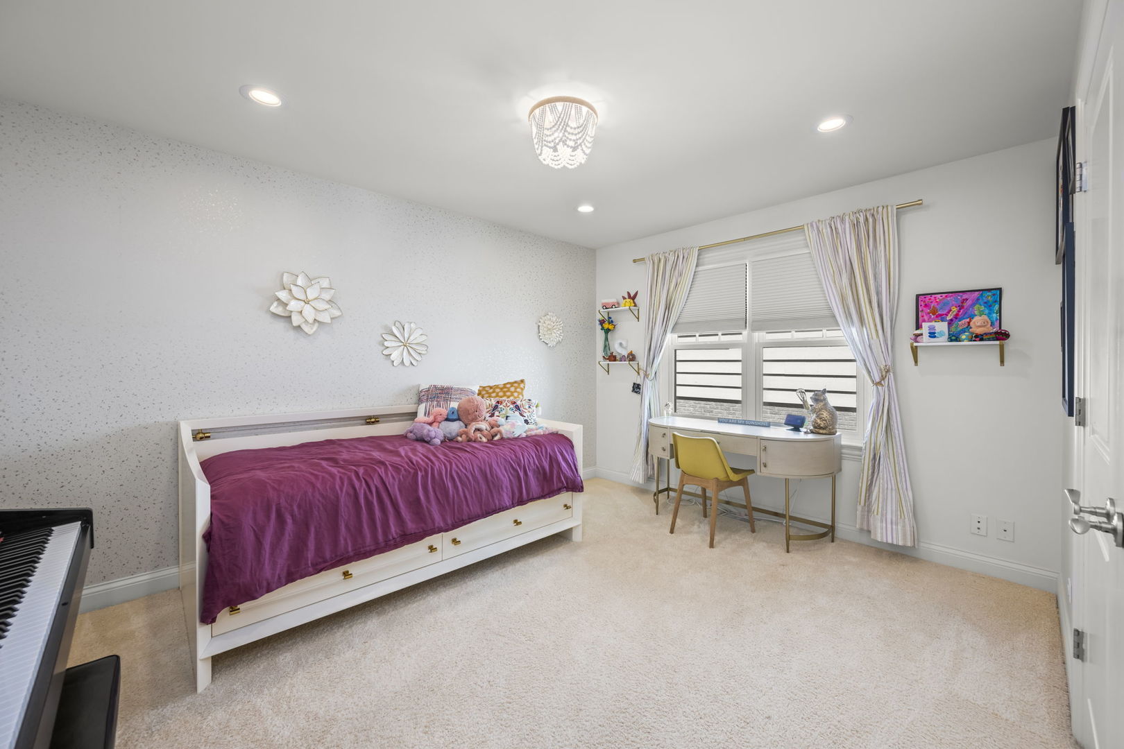 Arlington Heights, IL 60005