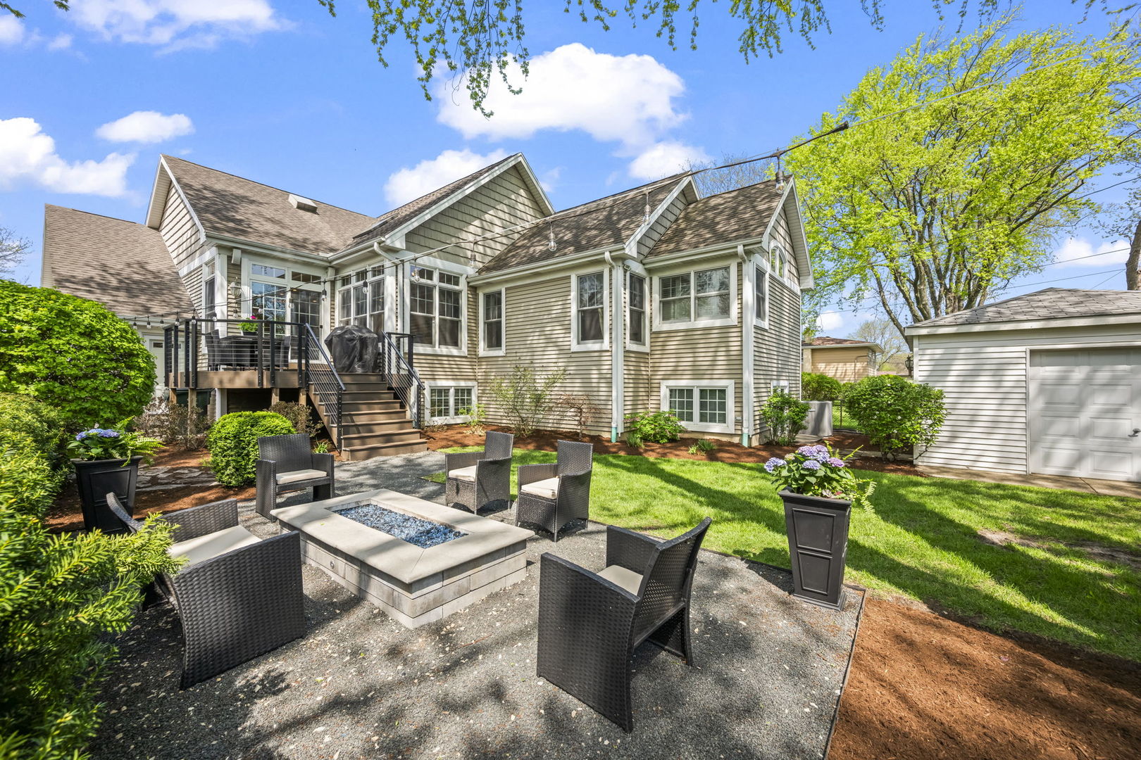 Arlington Heights, IL 60005