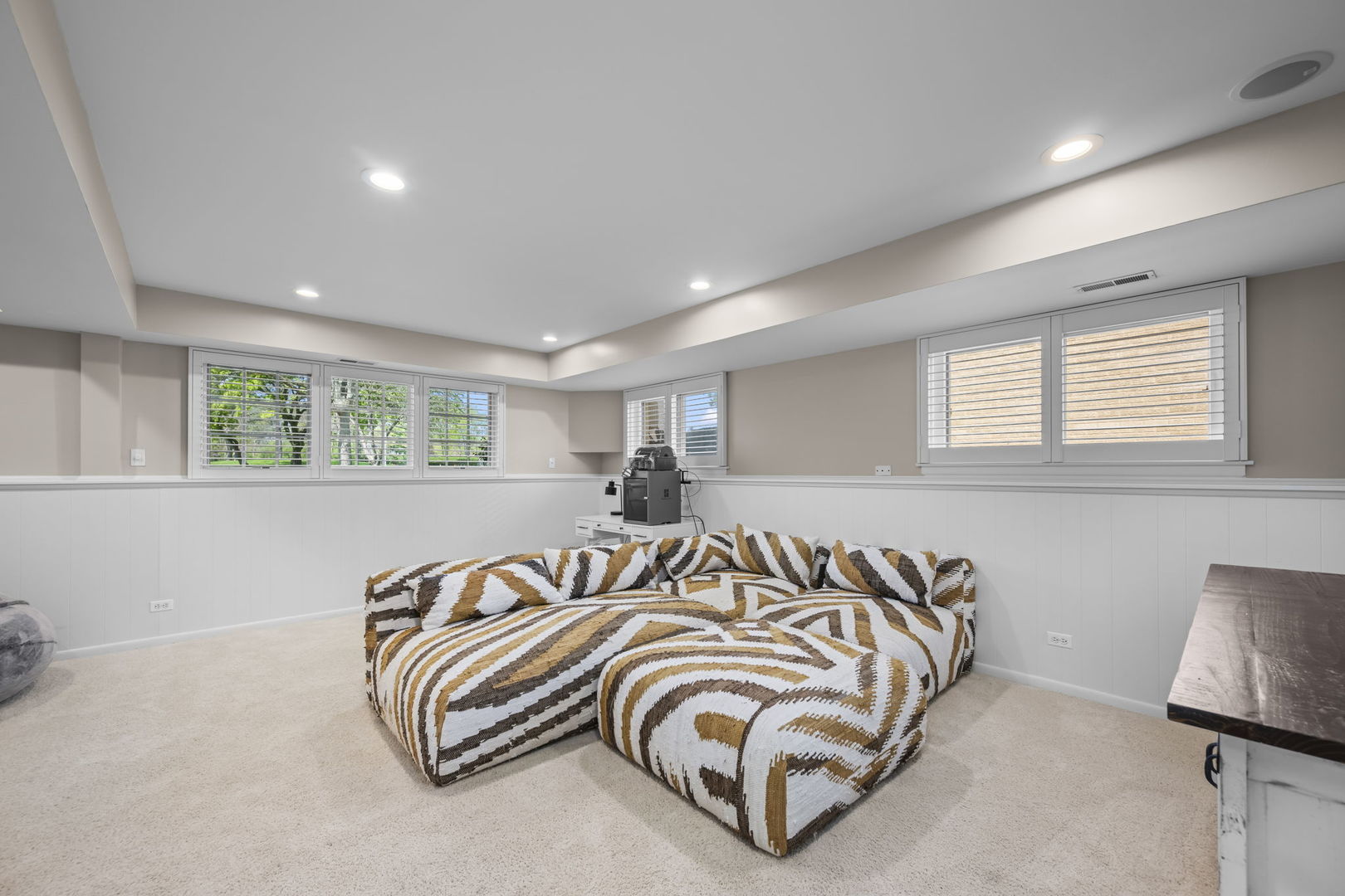 Arlington Heights, IL 60005