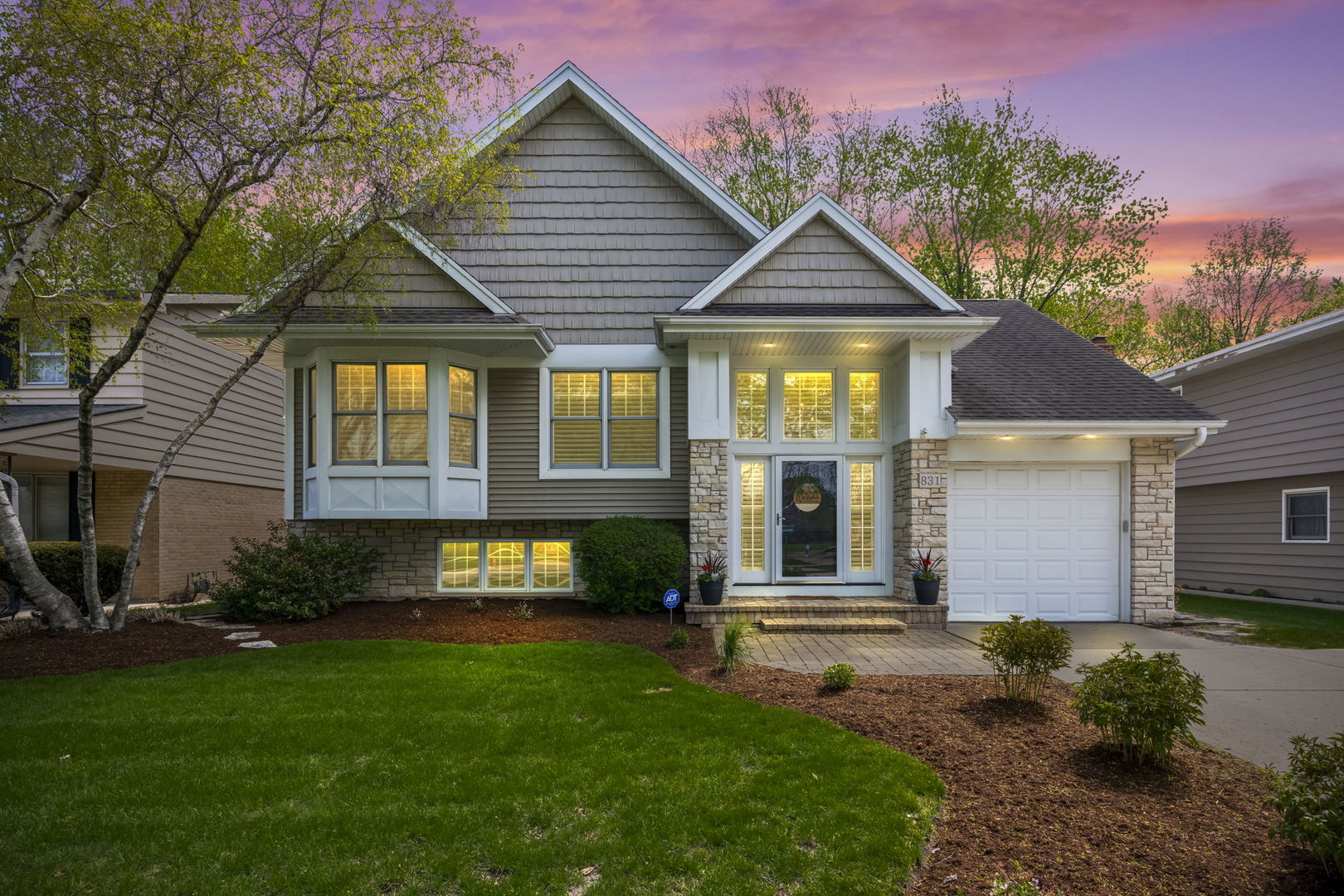 Arlington Heights, IL 60005