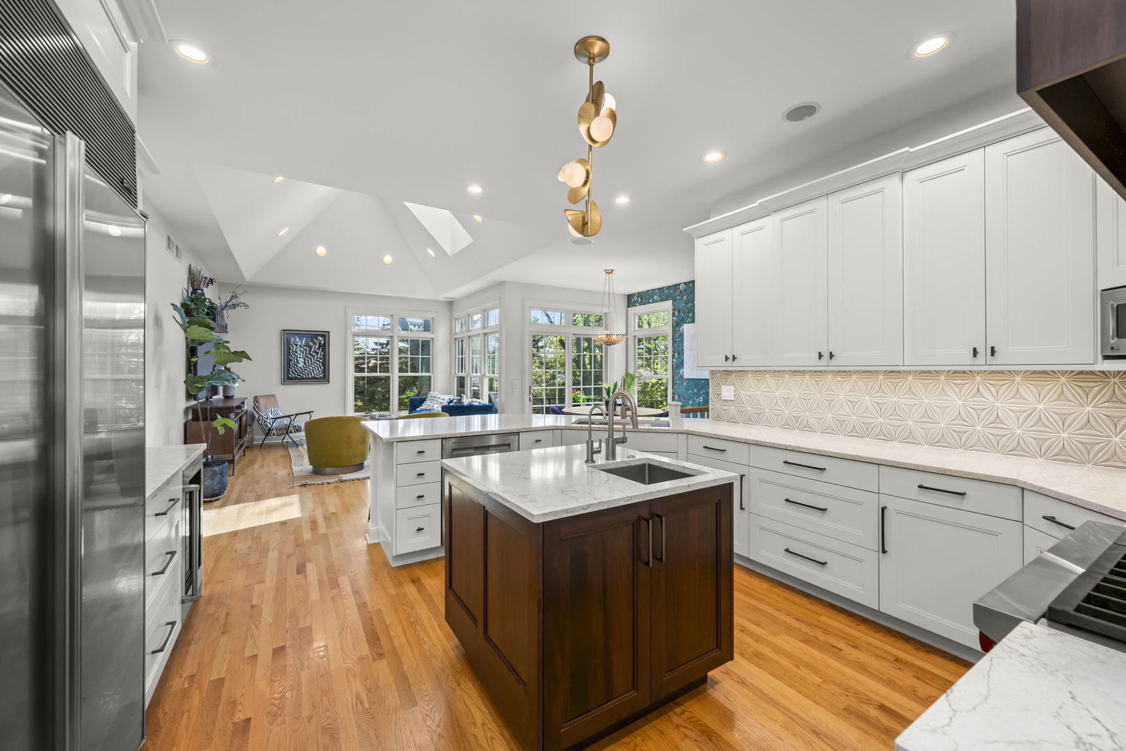 Arlington Heights, IL 60005