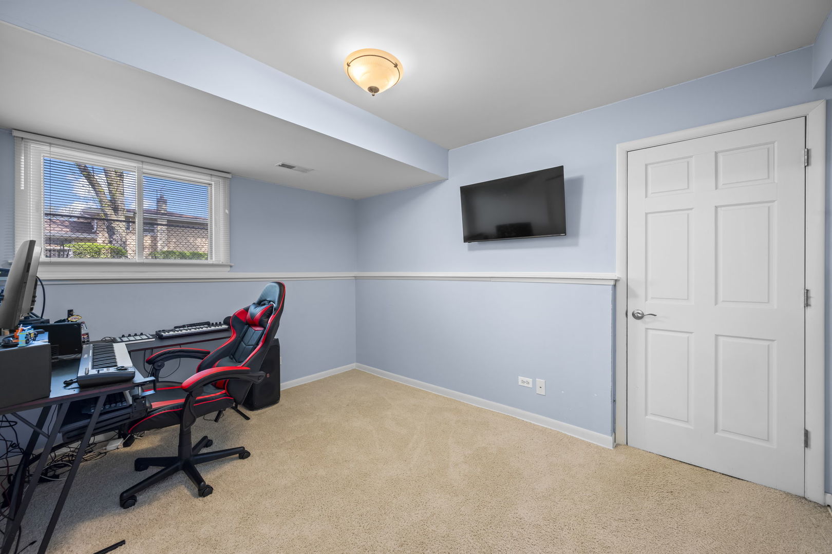 Arlington Heights, IL 60005