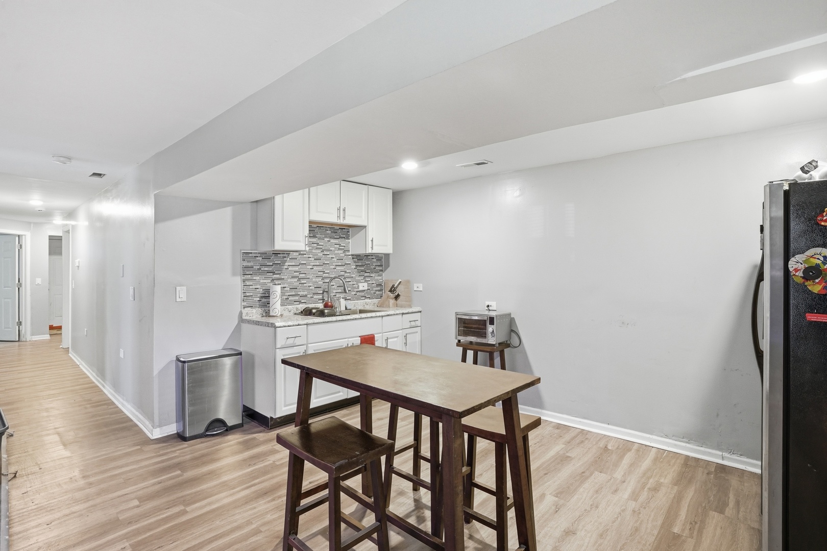 3248 W Maypole Avenue, Chicago, IL 60624