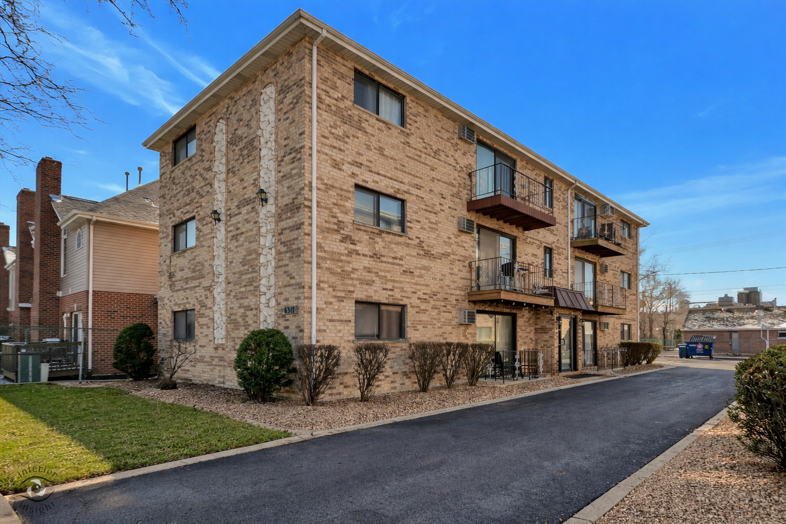 6317 W 64th Place #2S, Chicago, IL 60638