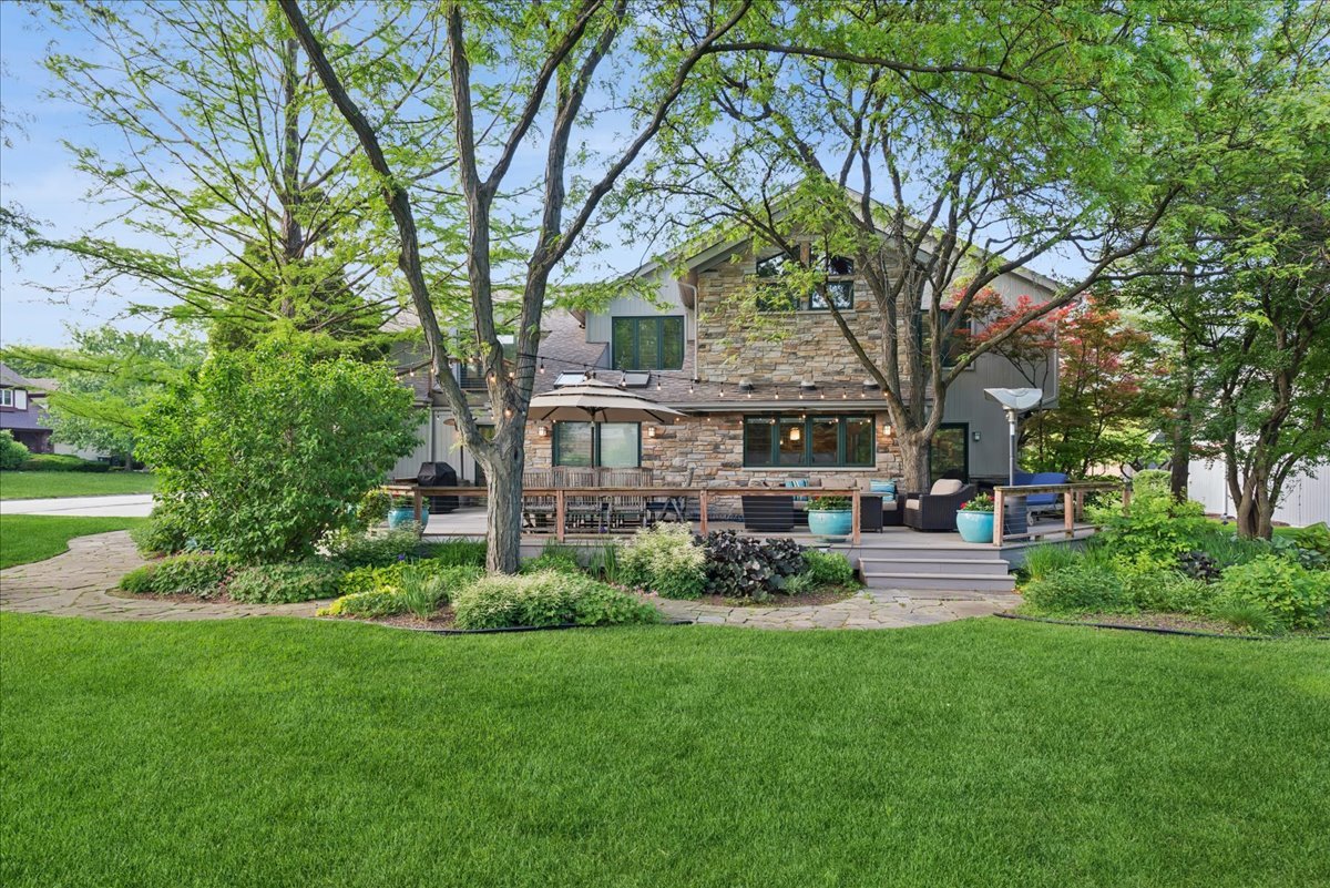 500 Parkview Place, Burr Ridge, IL 60527