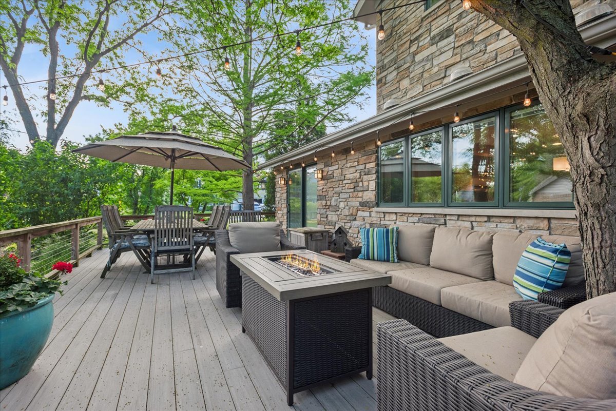 500 Parkview Place, Burr Ridge, IL 60527