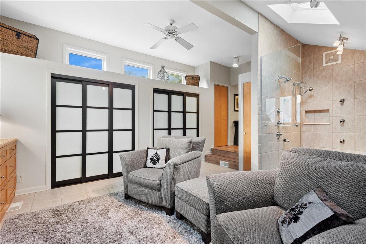 500 Parkview Place, Burr Ridge, IL 60527