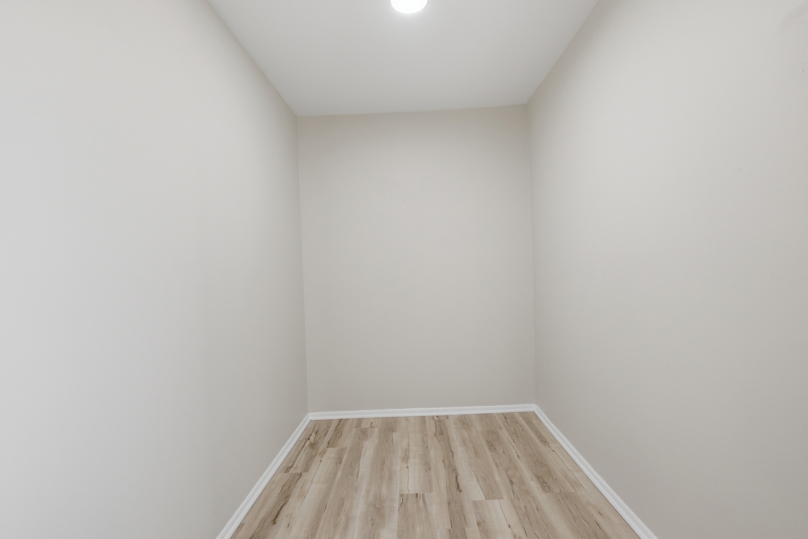 1777 W Crystal Lane #602, Mount Prospect, IL 60056