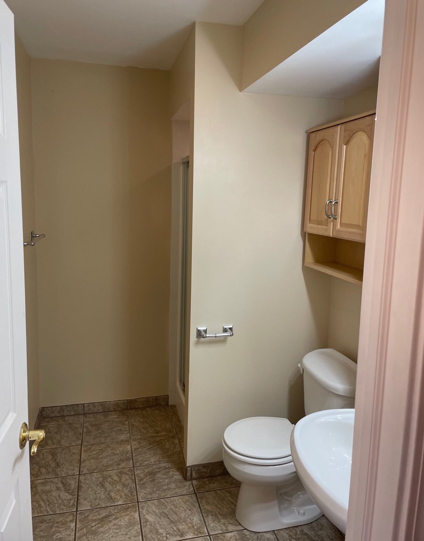 1523 Golden Oak Drive, Woodstock, IL 60098