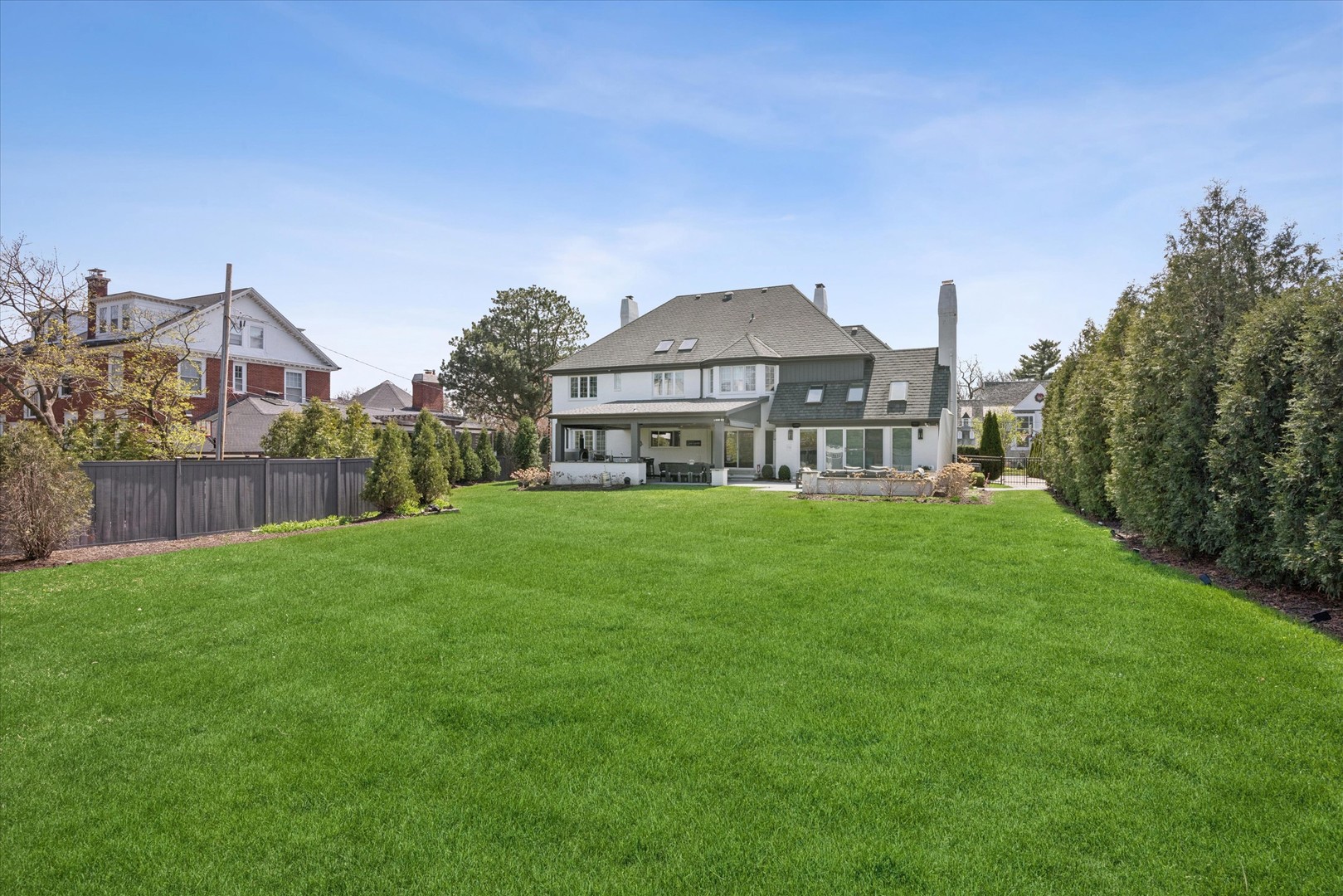 21 E 8th Street, Hinsdale, IL 60521