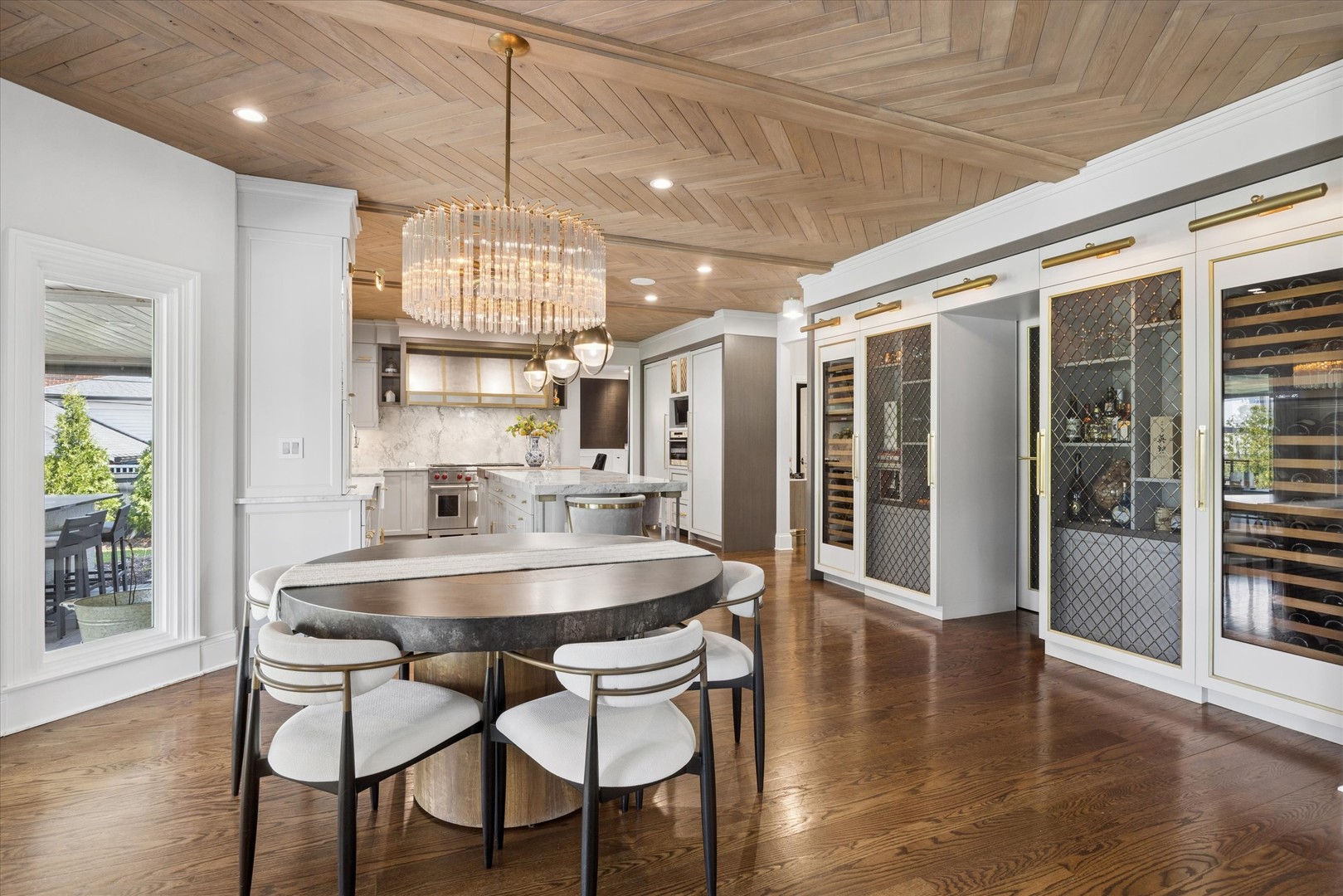 21 E 8th Street, Hinsdale, IL 60521