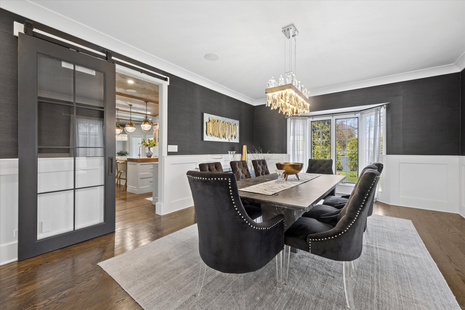 21 E 8th Street, Hinsdale, IL 60521