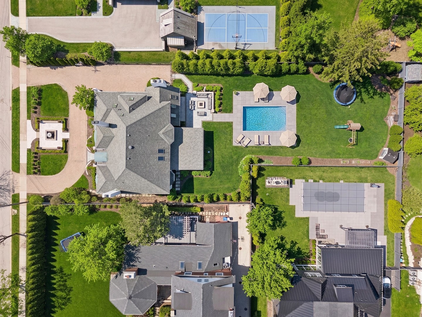 21 E 8th Street, Hinsdale, IL 60521