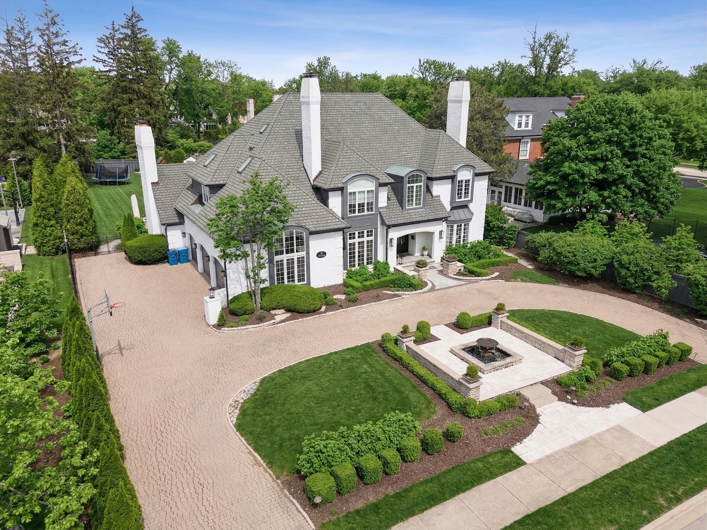 21 E 8th Street, Hinsdale, IL 60521