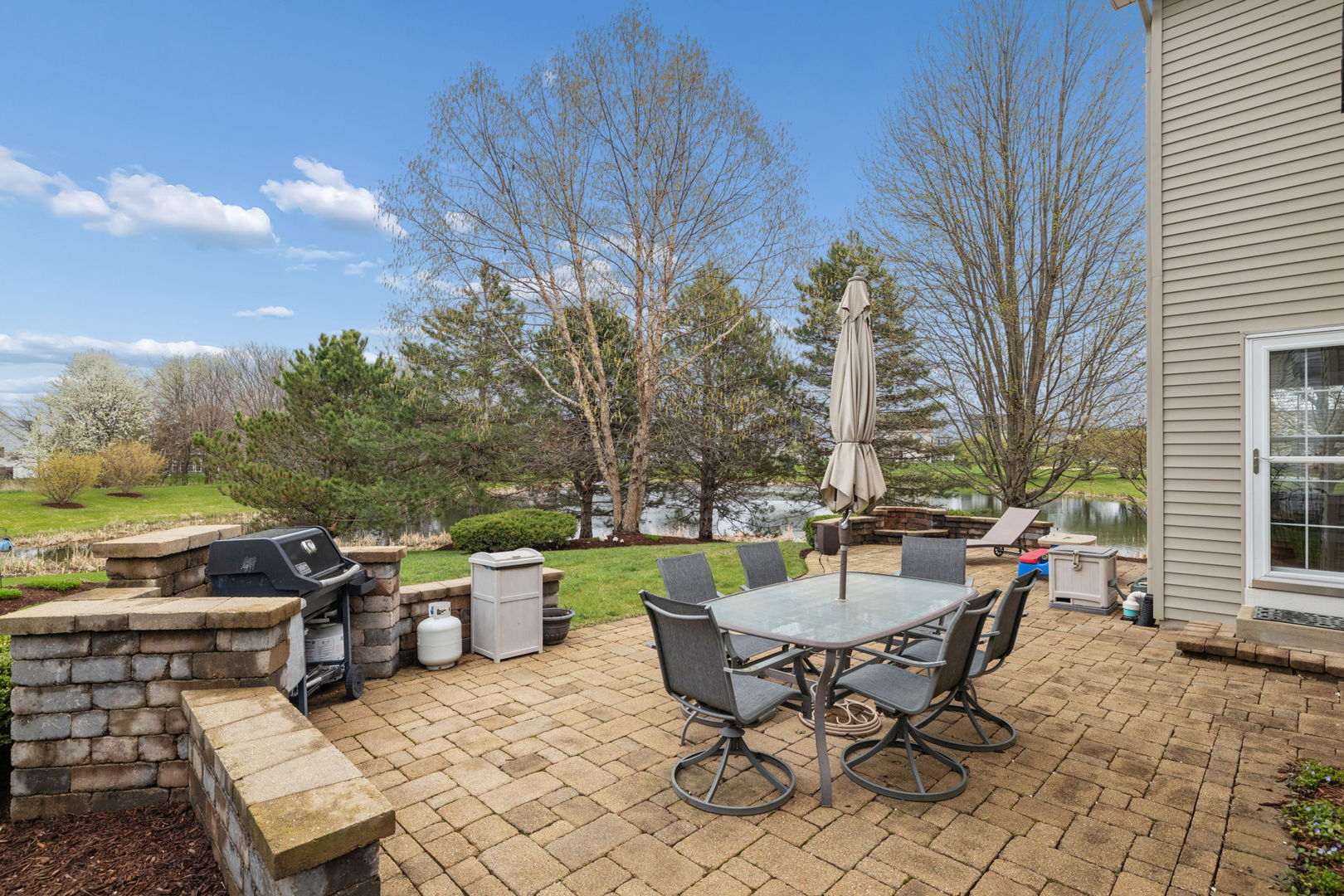 26404 W Red Apple Road, Plainfield, IL 60585