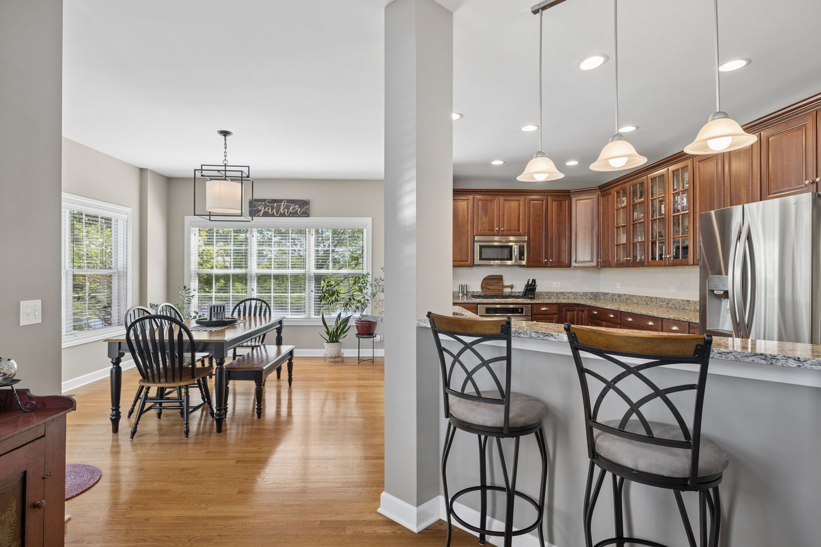 26404 W Red Apple Road, Plainfield, IL 60585