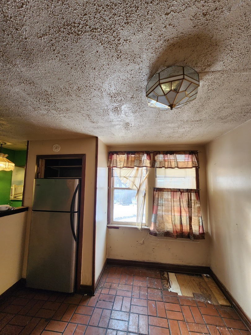 8506 S Euclid Avenue, Chicago, IL 60617