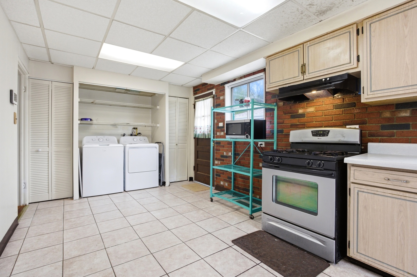 1360 Balmoral Avenue, Calumet City, IL 60409