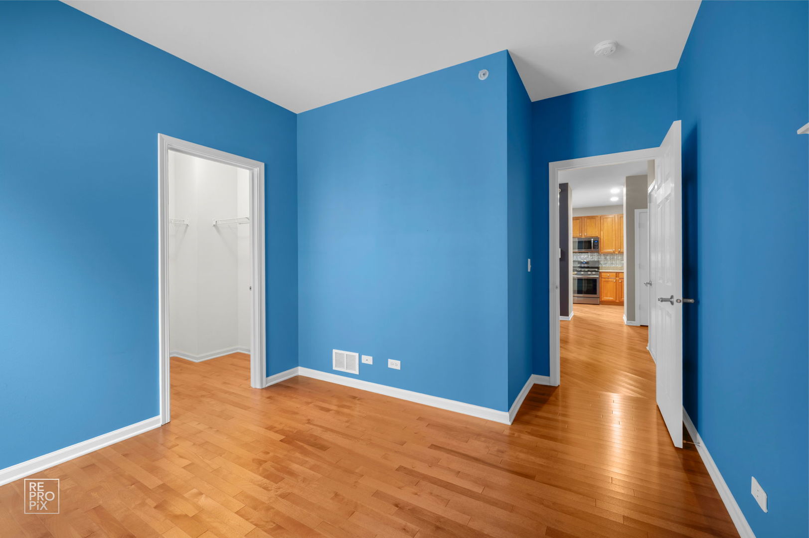 1870 Hampshire Drive, Hoffman Estates, IL 60192