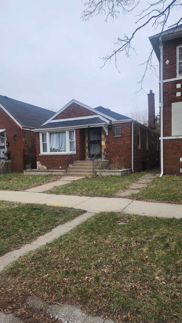 8128 S Coles Avenue, Chicago, IL 60617