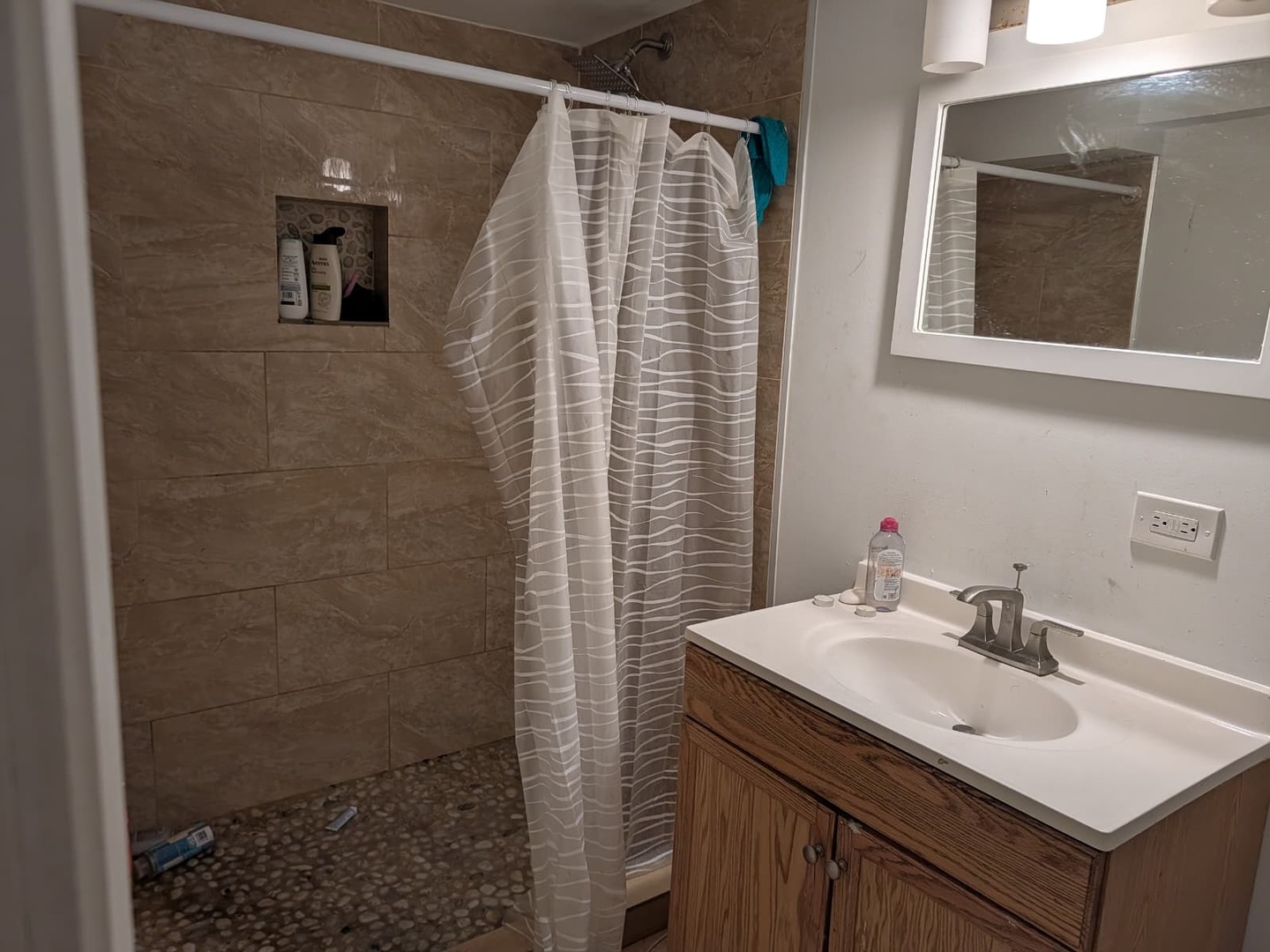 8128 S Coles Avenue, Chicago, IL 60617