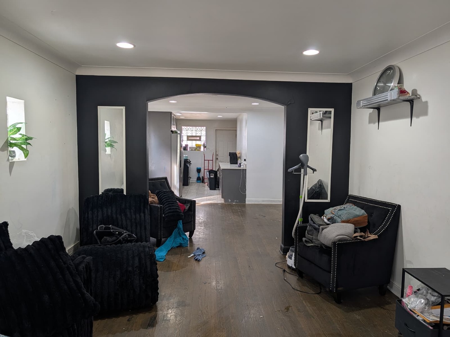 8128 S Coles Avenue, Chicago, IL 60617