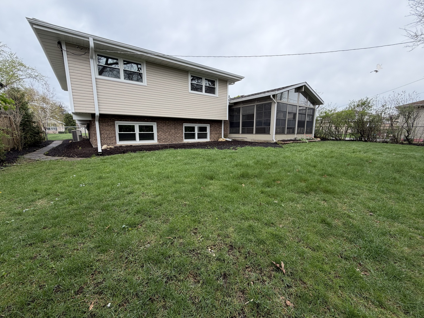 7547 Blazer Avenue, Justice, IL 60458