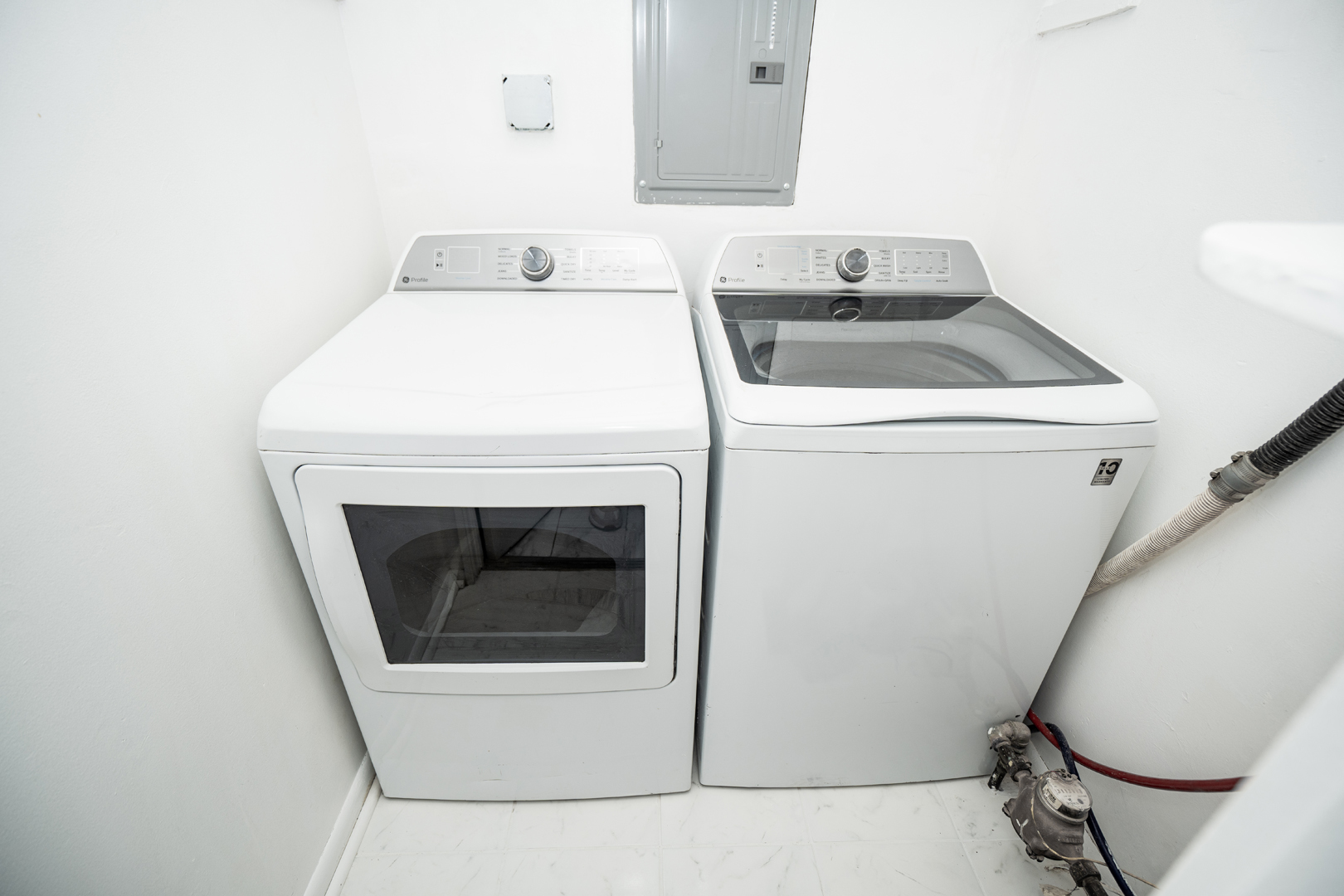 16221 Hermitage Avenue, Markham, IL 60428