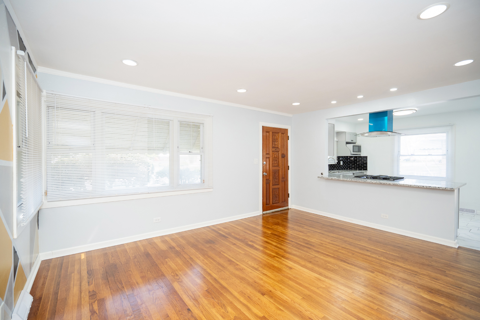 16221 Hermitage Avenue, Markham, IL 60428