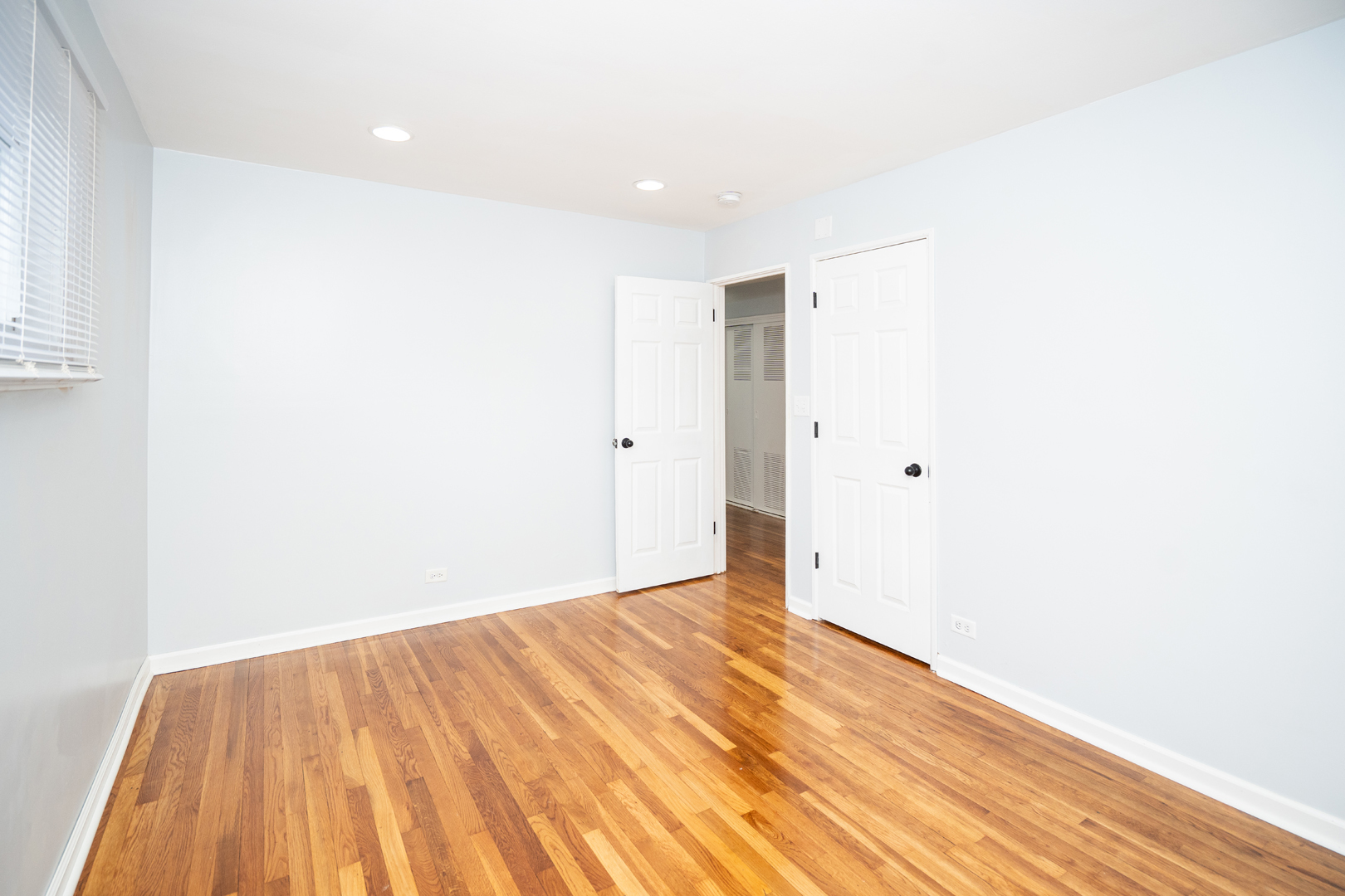 16221 Hermitage Avenue, Markham, IL 60428