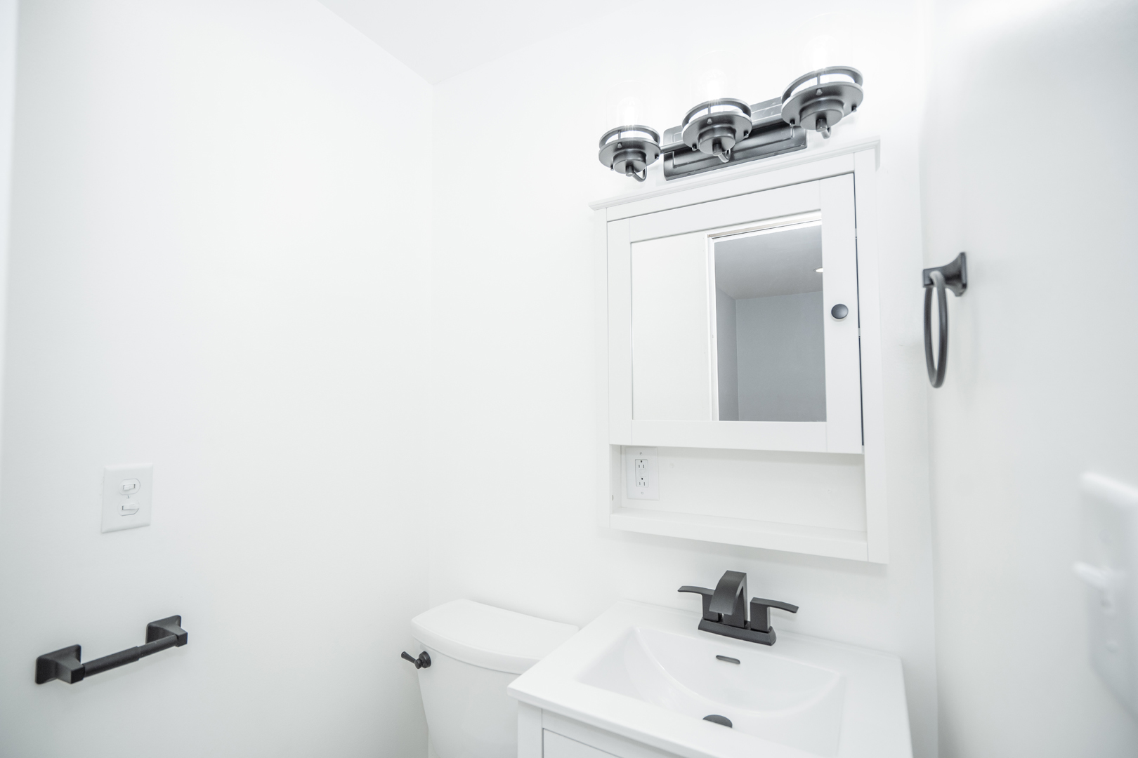 16221 Hermitage Avenue, Markham, IL 60428