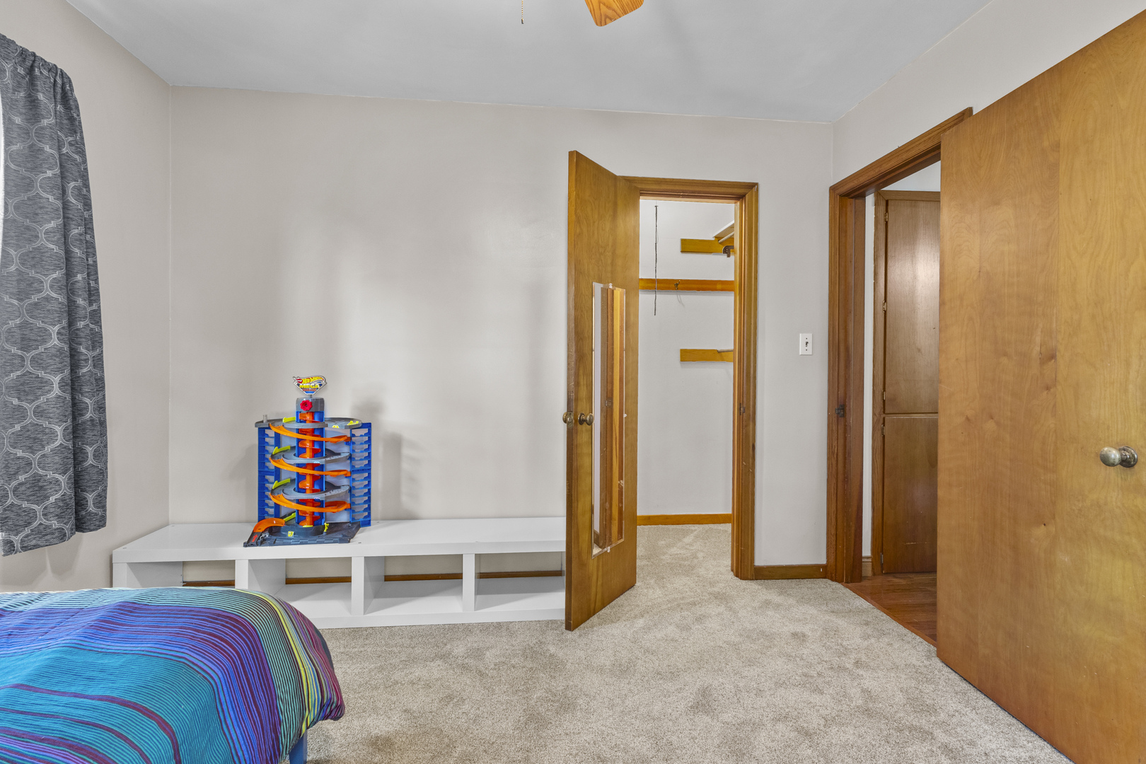 9619 E 11000 Road, Grant Park, IL 60940