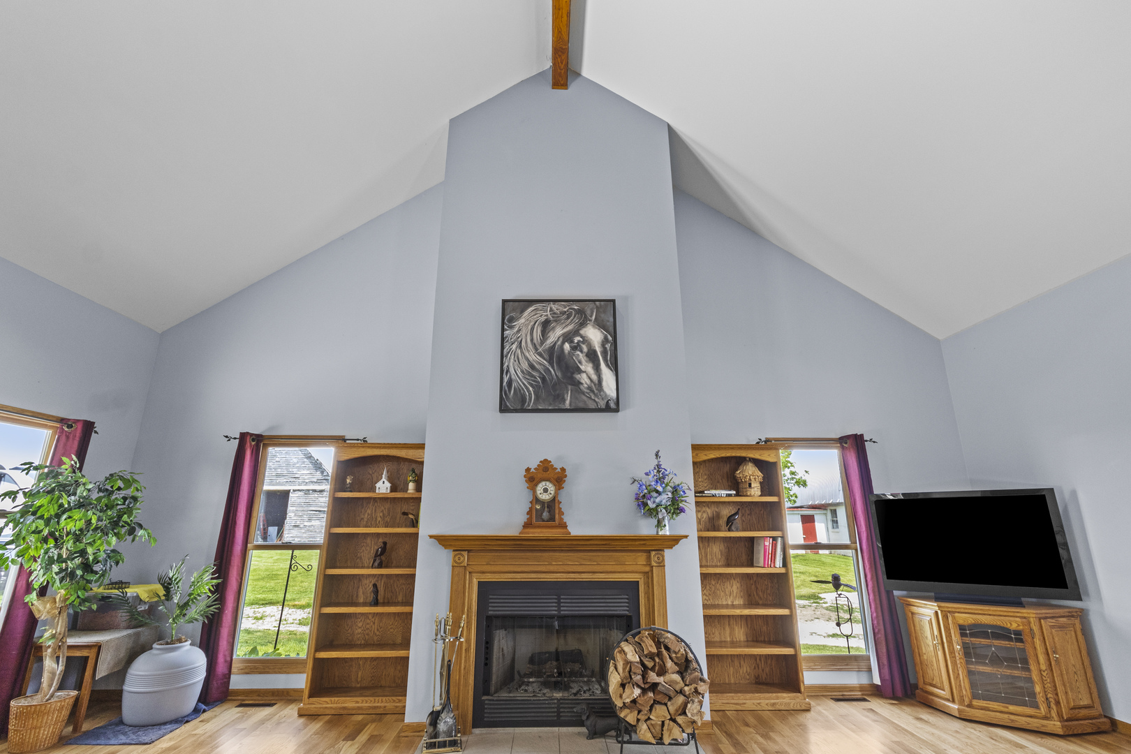 9619 E 11000 Road, Grant Park, IL 60940